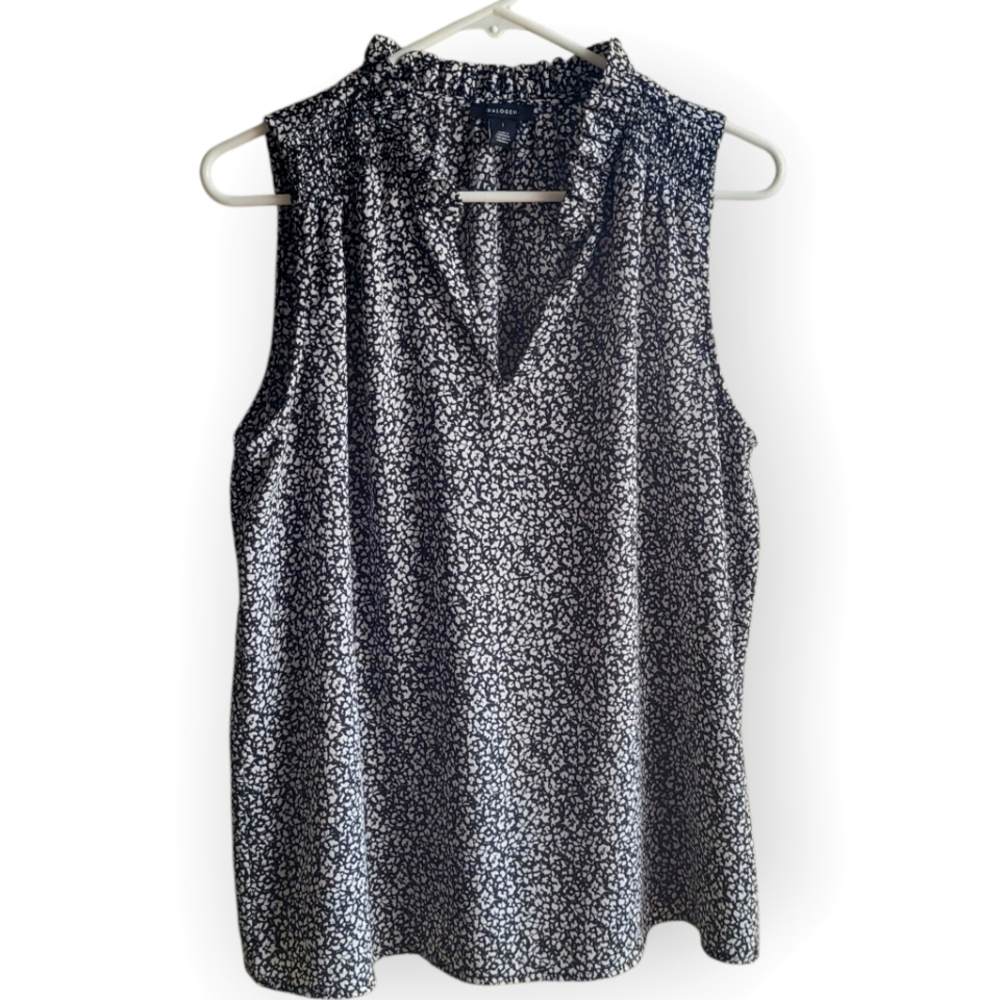 Halogen Black And White Sleevless Blouse US Small‎ Career Corporate Office